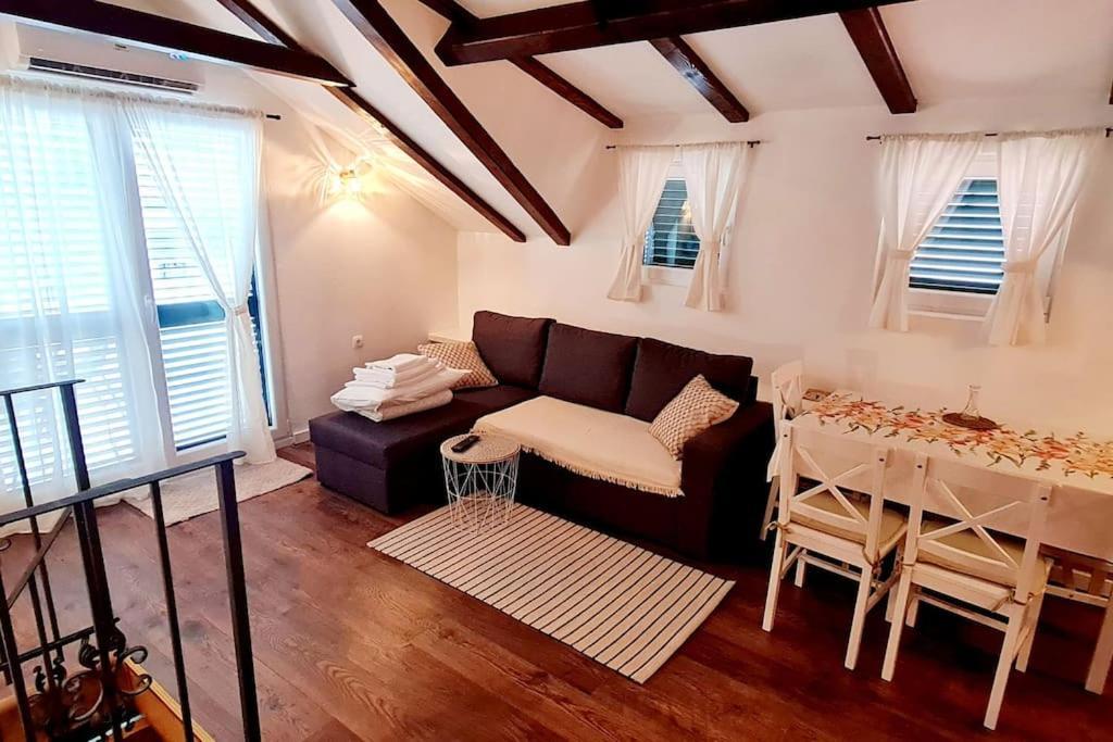Apartmani Centar Vodice Buitenkant foto
