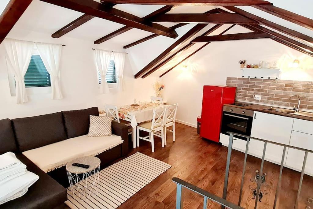 Apartmani Centar Vodice Buitenkant foto